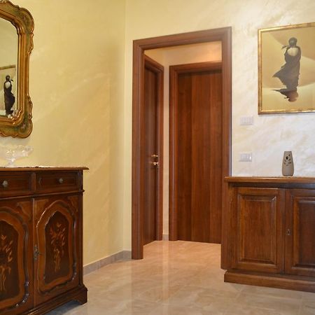 B&B Visconti Lido di Ostia Exteriör bild